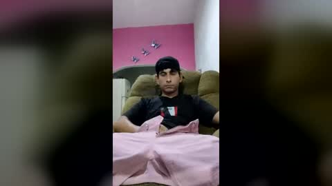 Snapshot of emiliofavela54 chatting on August 5, 8:50 am emiliofavela54 online show from August 5, 8:50 am