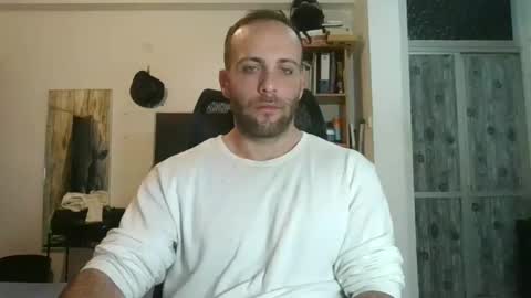 EmilioZem8 online show from January 3, 7:16 am