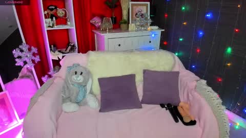 Emiliya online show from December 27, 5:09 am