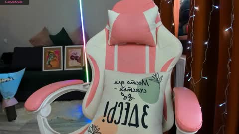 Emiliya online show from January 15, 5:01 am