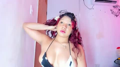 Snapshot of emilly_coper18 chatting on March 19, 6:45 pm emily online show from March 19, 6:45 pm