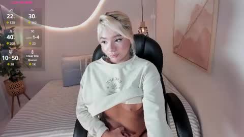 emilly_mell online show from June 13, 12:03 pm