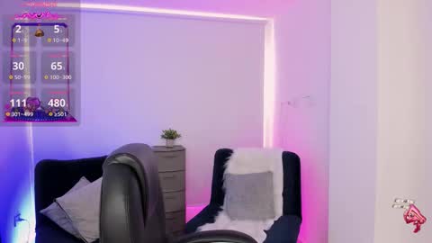 Emily online show from October 10, 4:39 pm