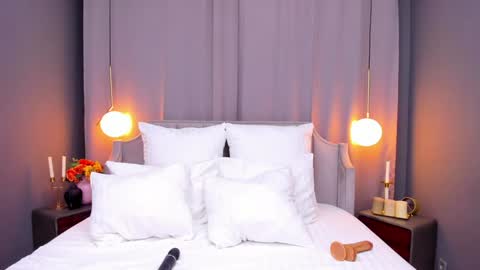 Snapshot of emillybronte chatting on February 4, 8:49 pm EMMA online show from February 4, 8:49 pm