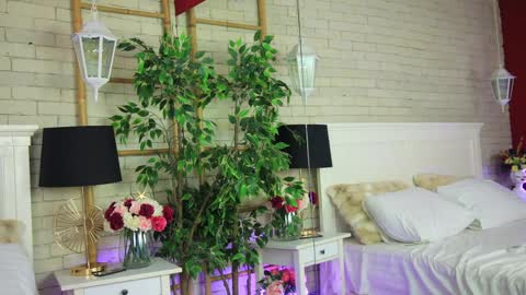 Snapshot of emillybronte chatting on March 29, 7:36 pm EMMA online show from March 29, 7:36 pm