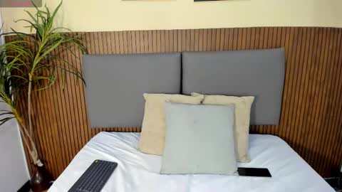 emillyharper_ online show from October 6, 3:37 am