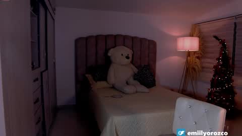  emily valentina     online show from December 4, 1:48 am