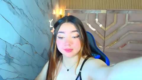 Emily online show from January 15, 1:26 pm