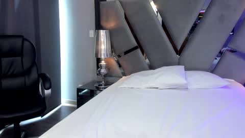 emily_bae online show from January 10, 7:00 pm