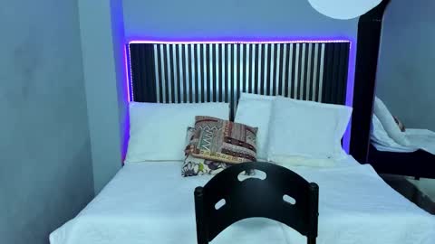              online show from October 23, 7:45 pm