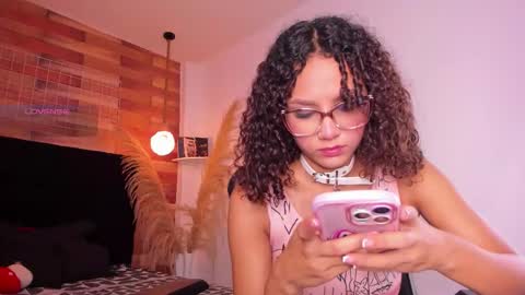 emily_brown04 online show from September 23, 12:08 pm