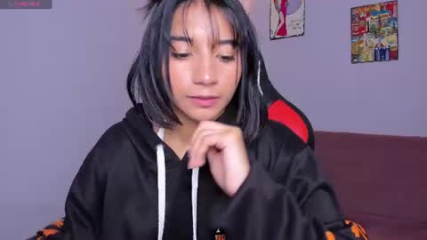 emily_bruss online show from July 20, 7:49 pm