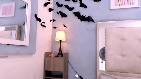 emily_castillo1_ online show from November 17, 3:23 am