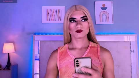 emily_castillo_1 online show from September 12, 3:17 am