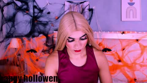 emily_castillo_1 online show from October 9, 5:27 am