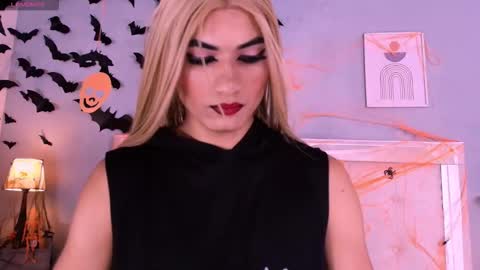 emily_castillo_1 online show from October 24, 4:31 am