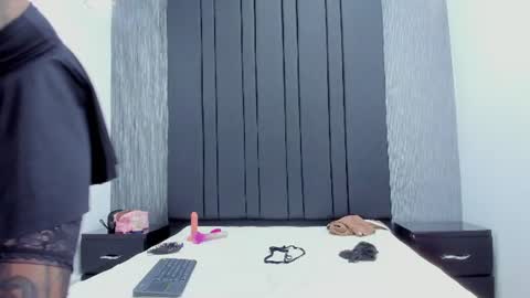 Emily online show from July 22, 4:04 am