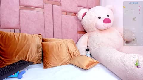  M I A   online430pm- 930pm online show from December 20, 8:16 pm