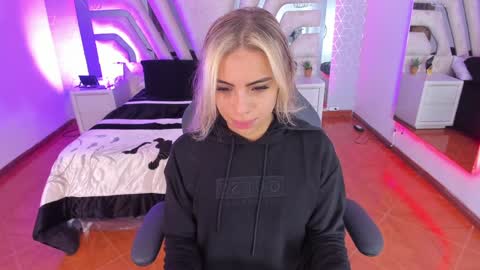 Emily online show from December 24, 10:55 am