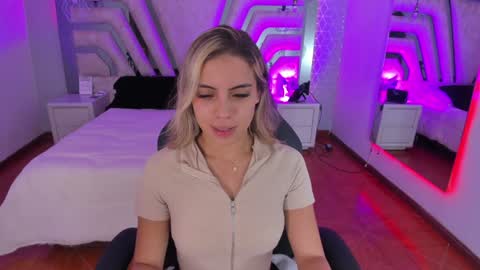 Emily online show from February 6, 10:37 am