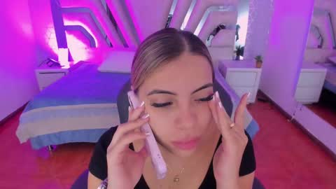 Emily online show from September 26, 11:47 am