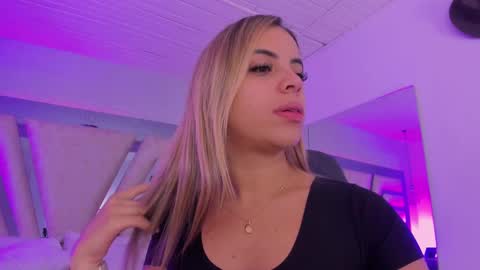 Emily online show from October 20, 11:10 am