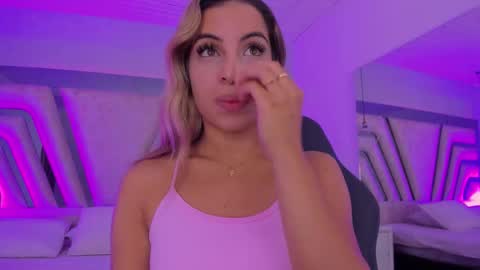 Emily online show from October 23, 11:20 am