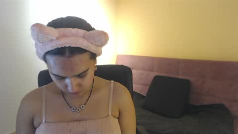 emily fox 3 online show from September 12, 3:28 am