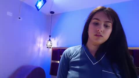 emily fox 3 online show from September 17, 3:41 am