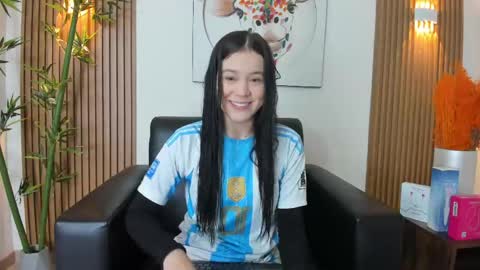 emily_frostt online show from April 29, 12:20 pm