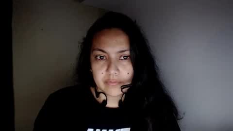 Snapshot of emily_galvis chatting on December 20, 10:44 am online show from December 20, 10:44 am