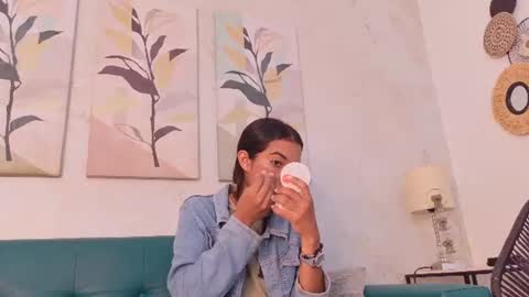 emily_gaviria1 online show from July 31, 12:15 pm