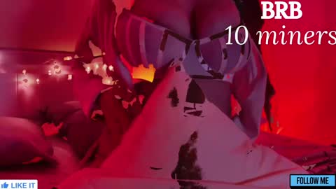 EMILY online show from December 5, 2:31 am