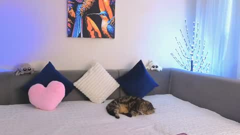 Emily Heels online show from June 18, 11:47 am