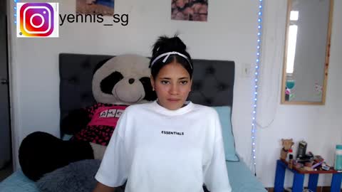 Snapshot of emily_hot_01 chatting on February 23, 2:04 pm emily online show from February 23, 2:04 pm