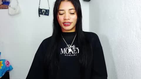 Snapshot of emily_hot_01 chatting on March 13, 12:23 pm emily online show from March 13, 12:23 pm