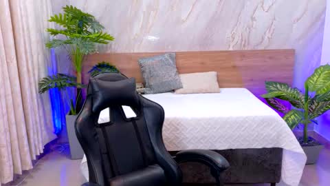 Emily online show from February 19, 11:17 am