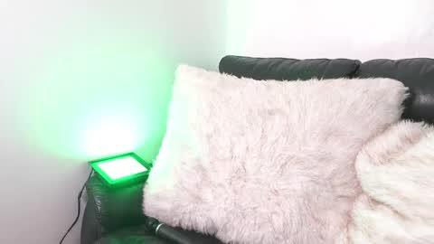 mily online show from April 17, 4:32 pm