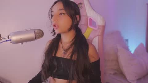 mily online show from June 14, 2:24 am