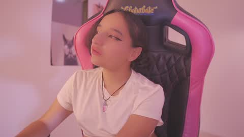 mily online show from June 18, 8:46 pm
