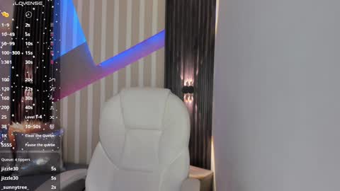 Emily online show from January 7, 5:31 pm
