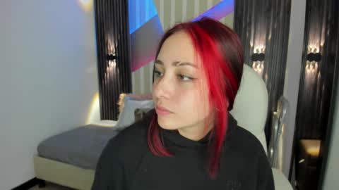 Emily online show from October 31, 2:07 pm