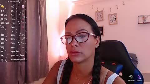 Snapshot of emily_leroy571240 chatting on October 6, 12:57 pm emily leroy. online show from October 6, 12:57 pm