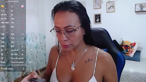 Snapshot of emily_leroy571240 chatting on October 22, 12:27 pm emily leroy. online show from October 22, 12:27 pm