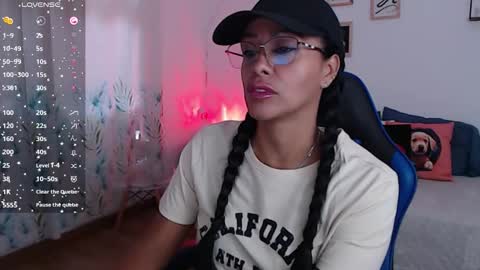 Snapshot of emily_leroy571240 chatting on October 23, 12:15 pm emily leroy. online show from October 23, 12:15 pm