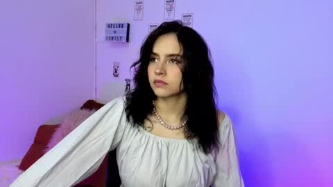 Emily Lindey online show from February 5, 2:38 am