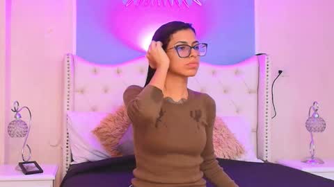 Emily online show from September 21, 9:49 pm