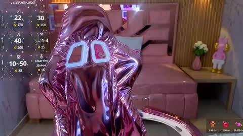 Emily  online show from October 14, 8:20 pm