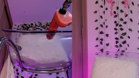 Snapshot of emily_montoya chatting on January 11, 1:59 am Emily online show from January 11, 1:59 am