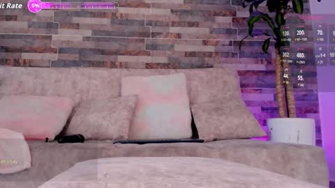 Snapshot of emily_montoya chatting on November 30, 8:46 pm Emily online show from November 30, 8:46 pm